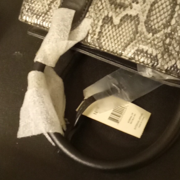 Handbag - Picture 7 of 8